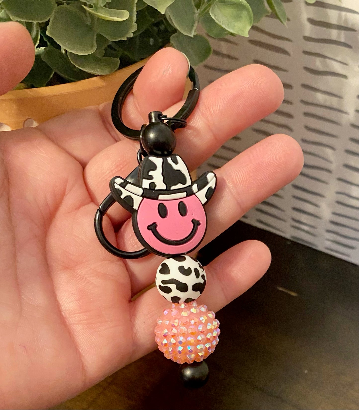 Cow Smiley Queen - Keychain