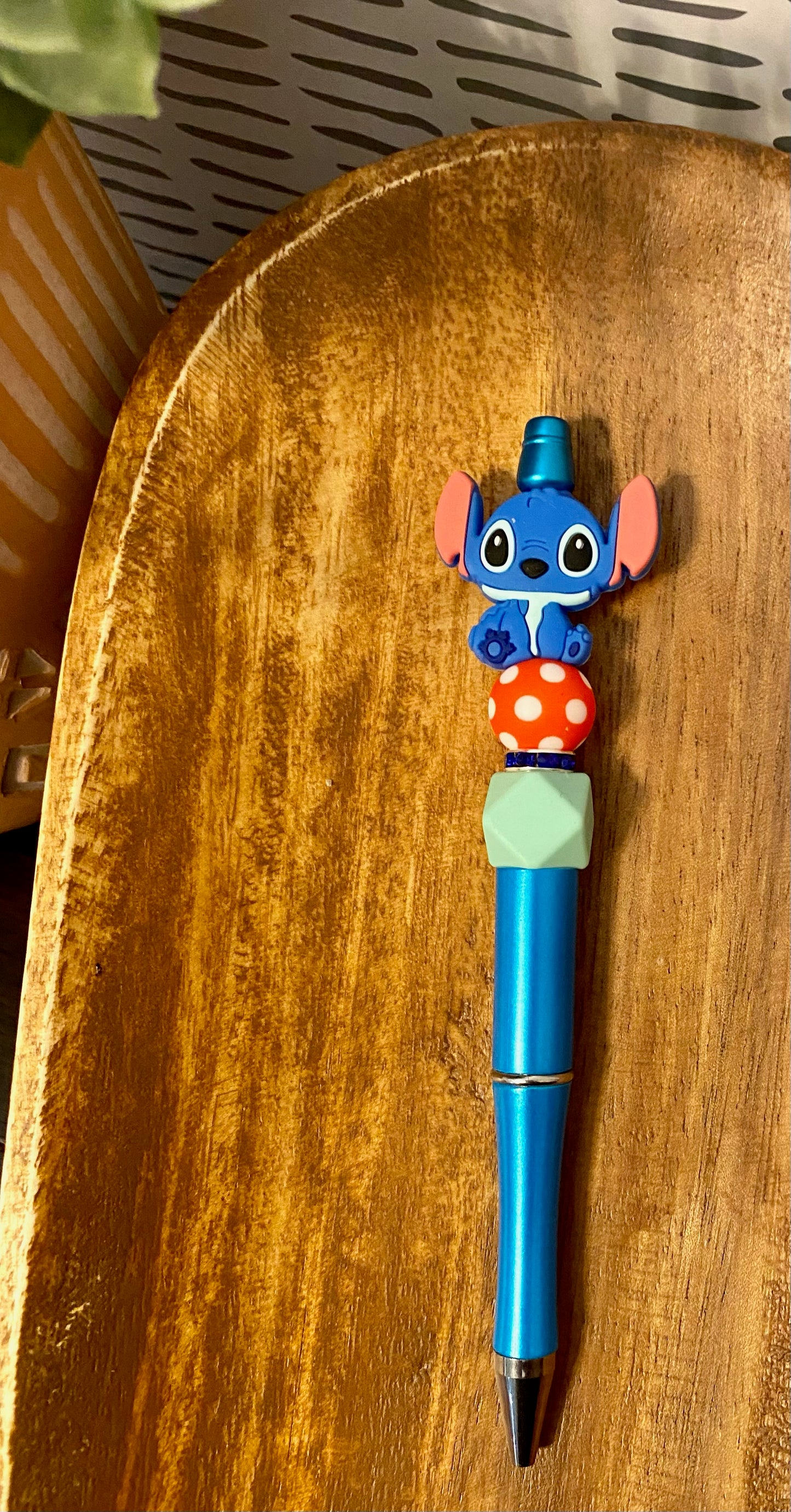 Blue Alien - Pen